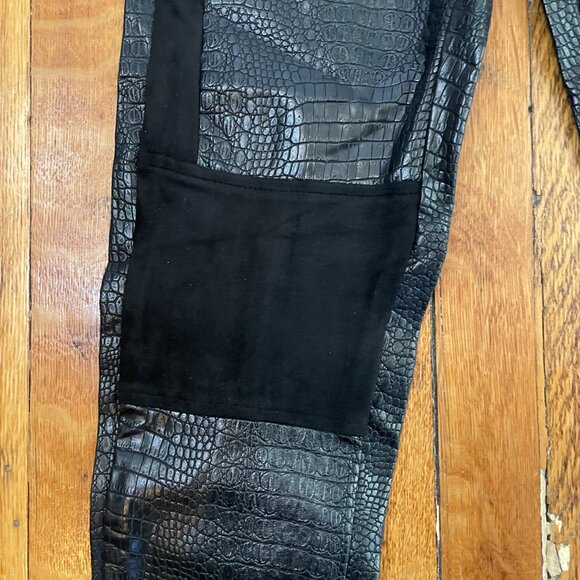Maniére de Voir vegan leather and suede textured black pants NWOT, size 4 - Picture 5 of 9